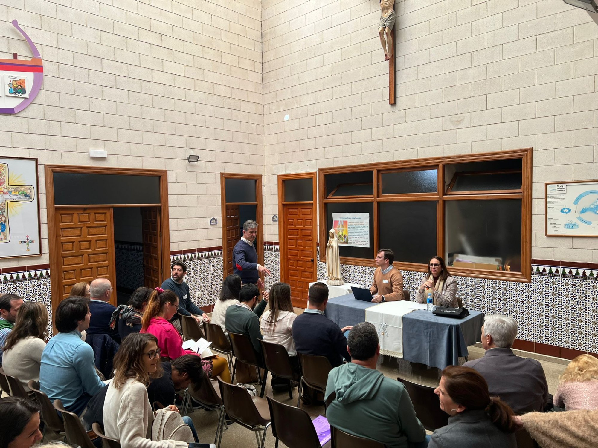 La parroquia Madre de Dios acogió la Jornada de la Alegría