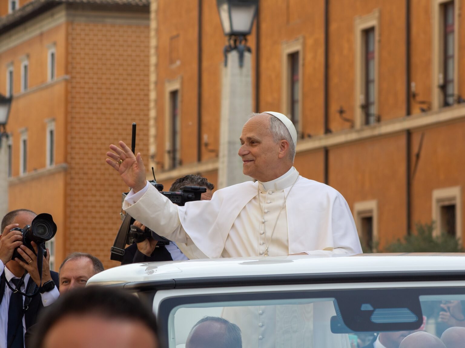 Con la “p” de Pedro, no de política