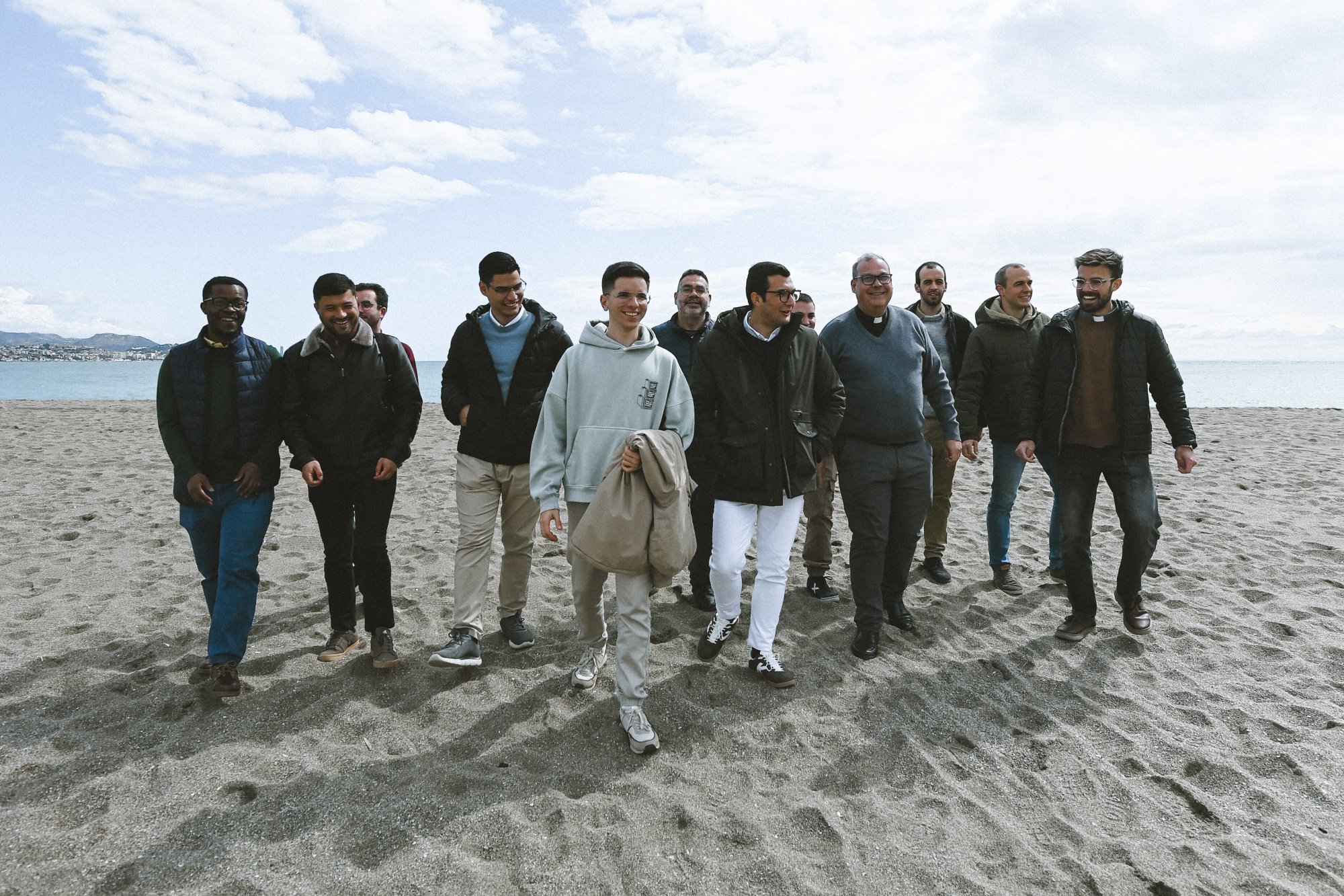 Merece la pena ser cura hoy