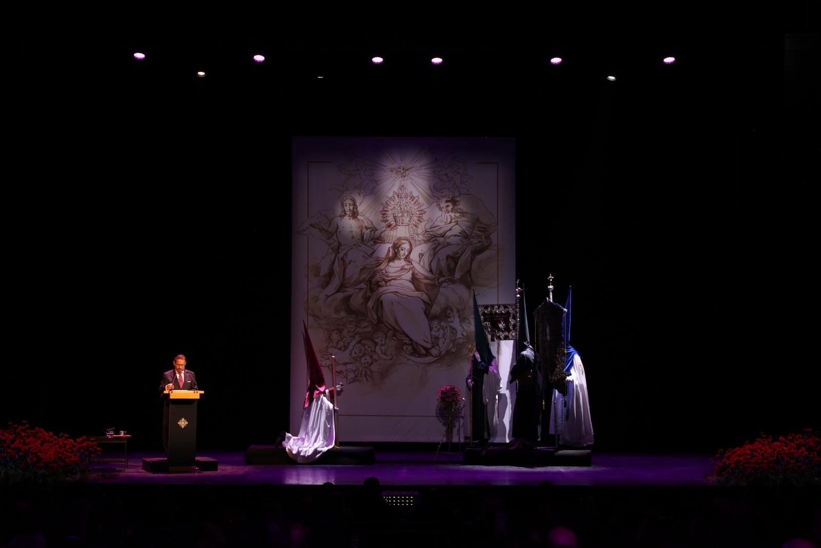 Ignacio Castillo valora en la fe la supervivencia de las cofradías