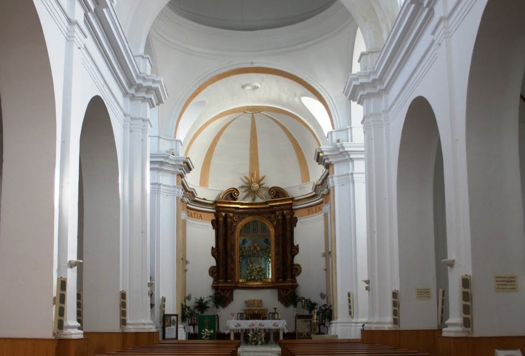 Finalizan los trabajos de pintura en Alhaurín el Grande