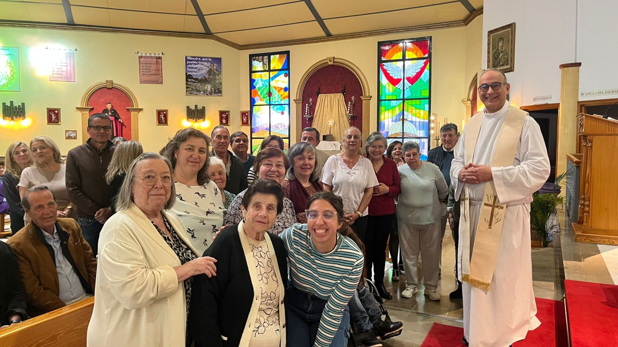 El arciprestazgo de Fuengirola-Torremolinos recibe los Santos Óleos