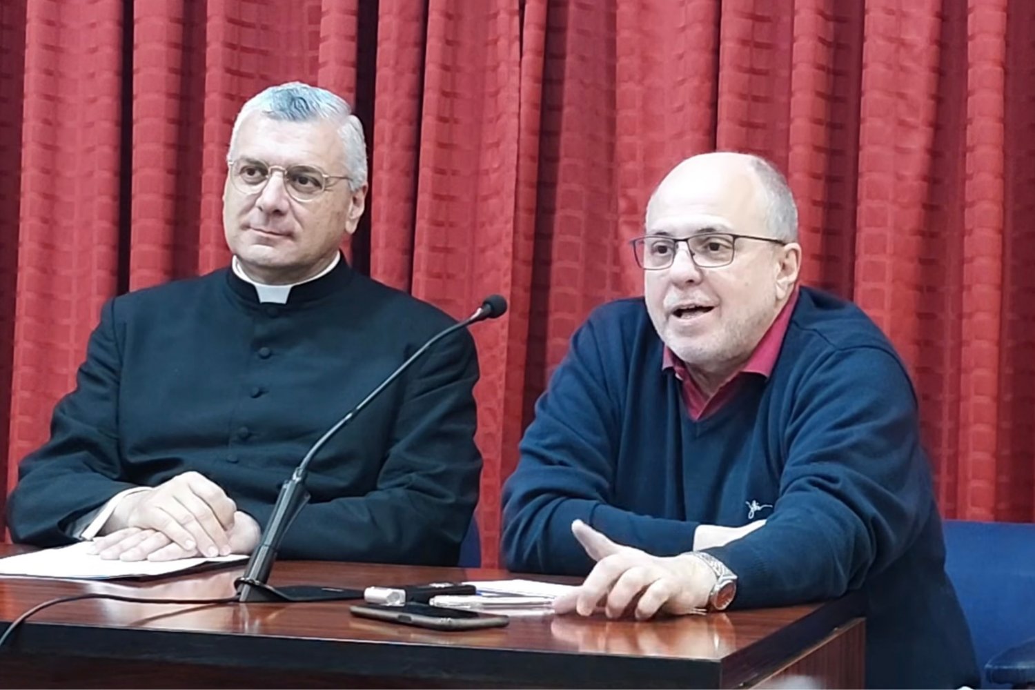 Ponencia en vídeo de Mons. González sobre el Padre Arnaiz