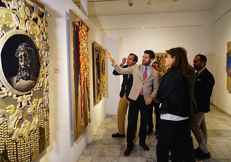 Inauguración de la exposición con motivo del centenario en Mákaga de las Hermanas Trinitarias