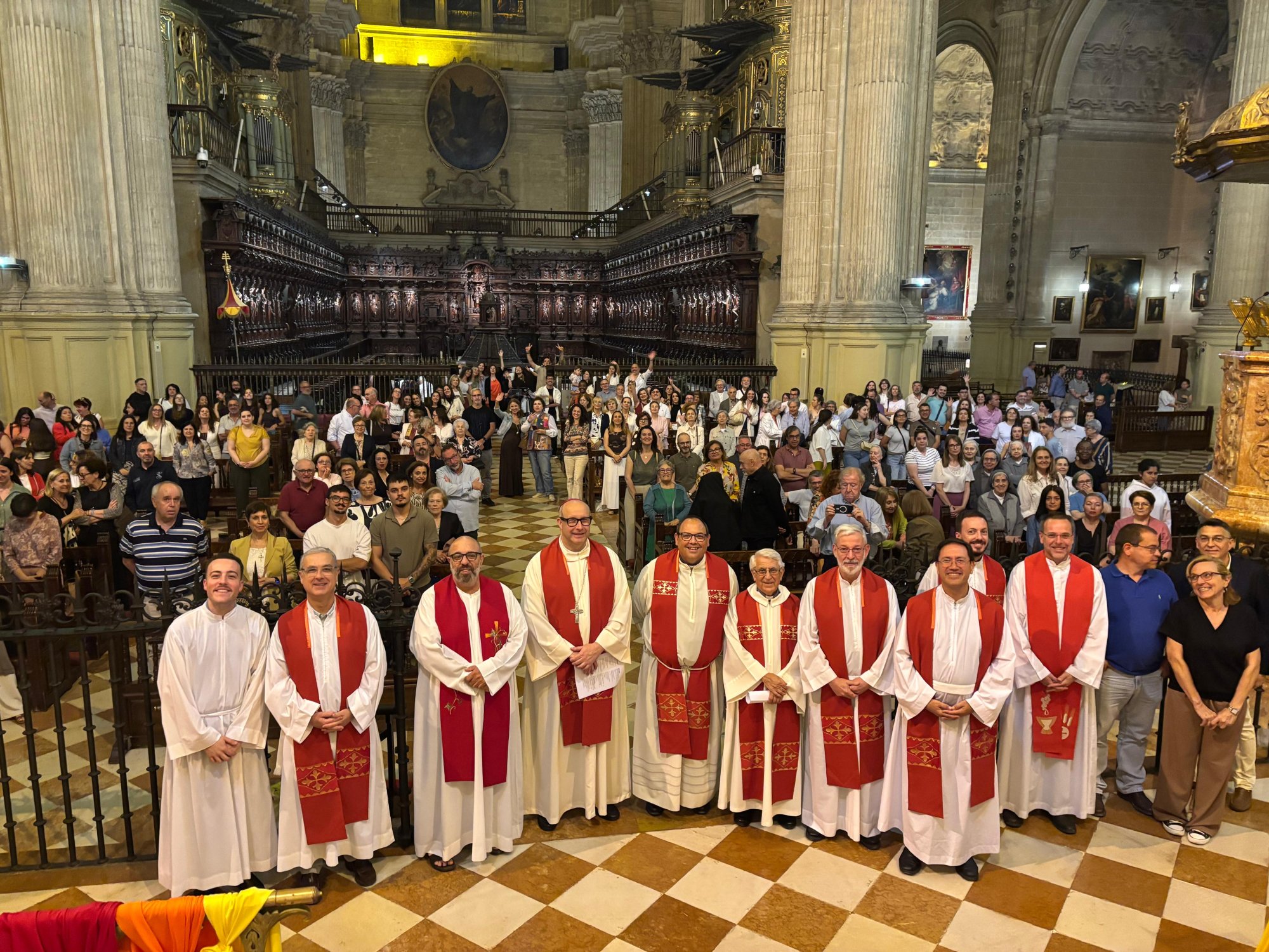 Adoremus de Pentecostés en imágenes y audio