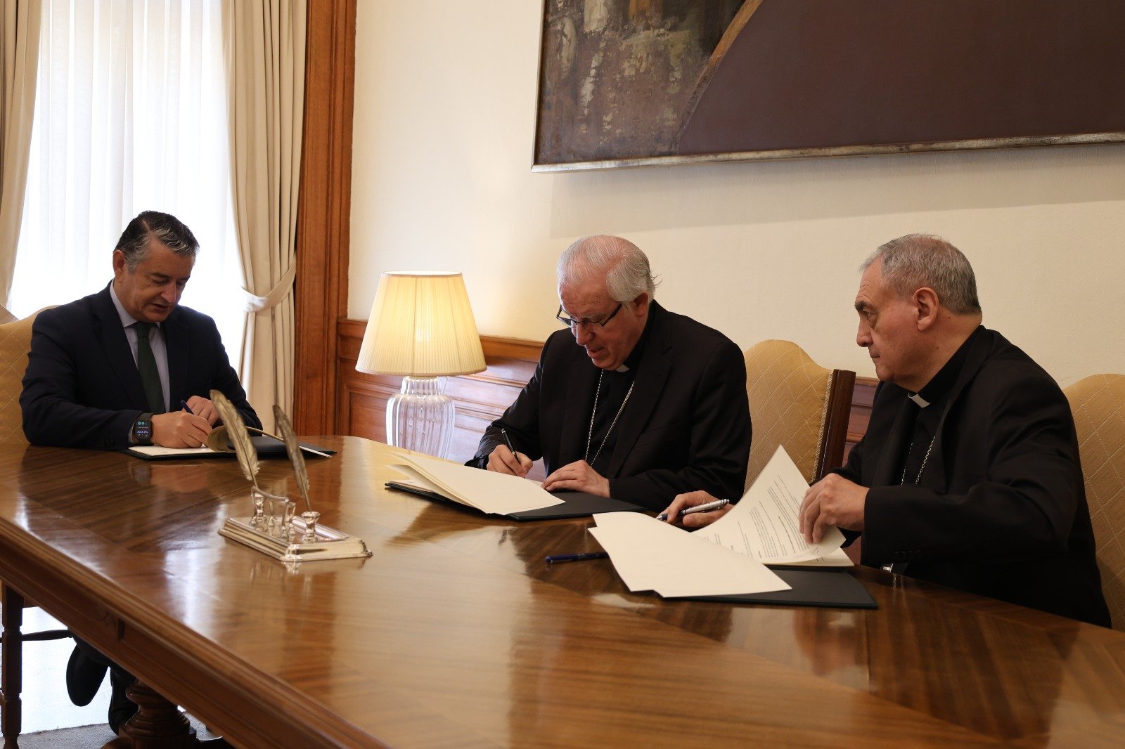 Los Obispos del Sur y la Junta de Andalucía garantizan la asistencia religiosa en los centros hospitalarios públicos