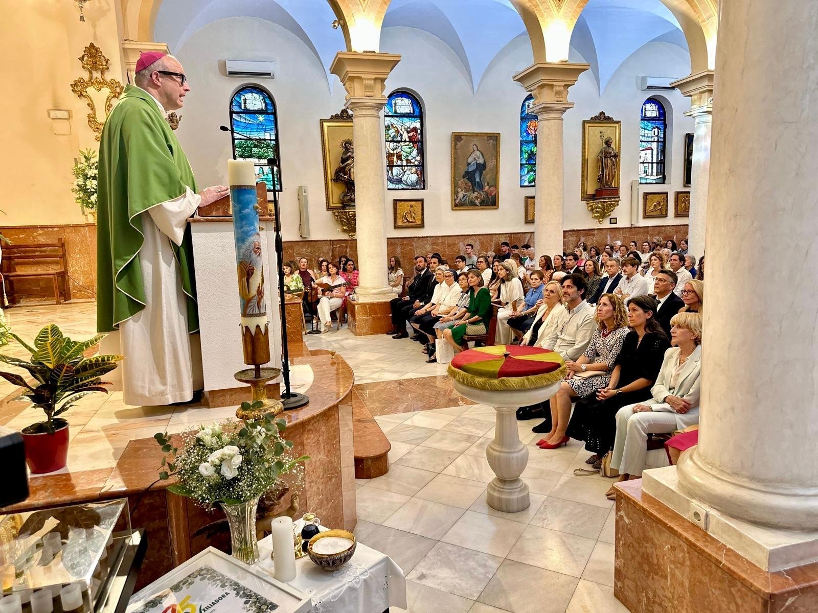 El Colegio Diocesano María Auxiliadora celebra sus 75 años con una Eucaristía