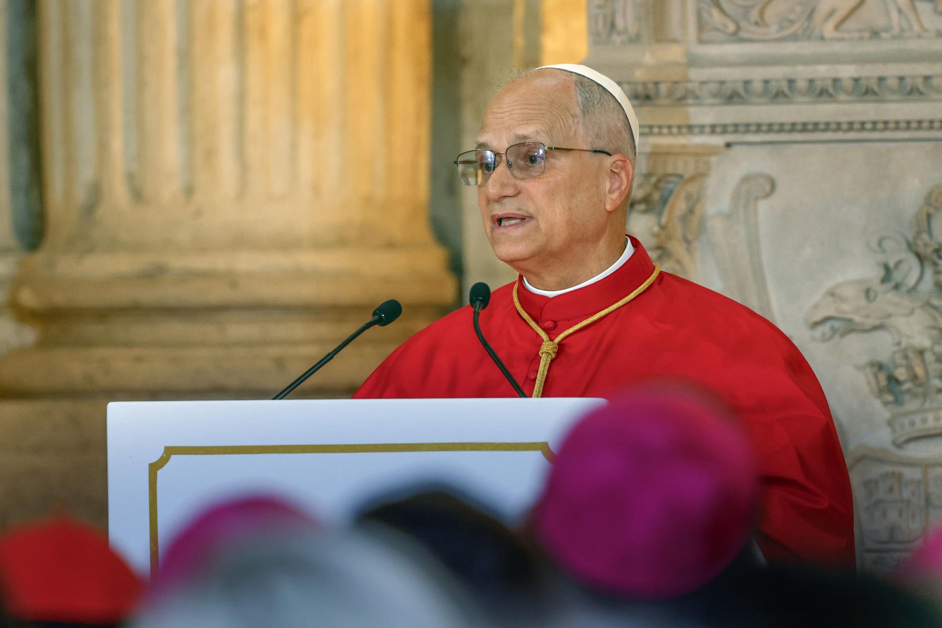 "¡Que Dios bendiga a España!". Primer discurso en el Palacio Real.