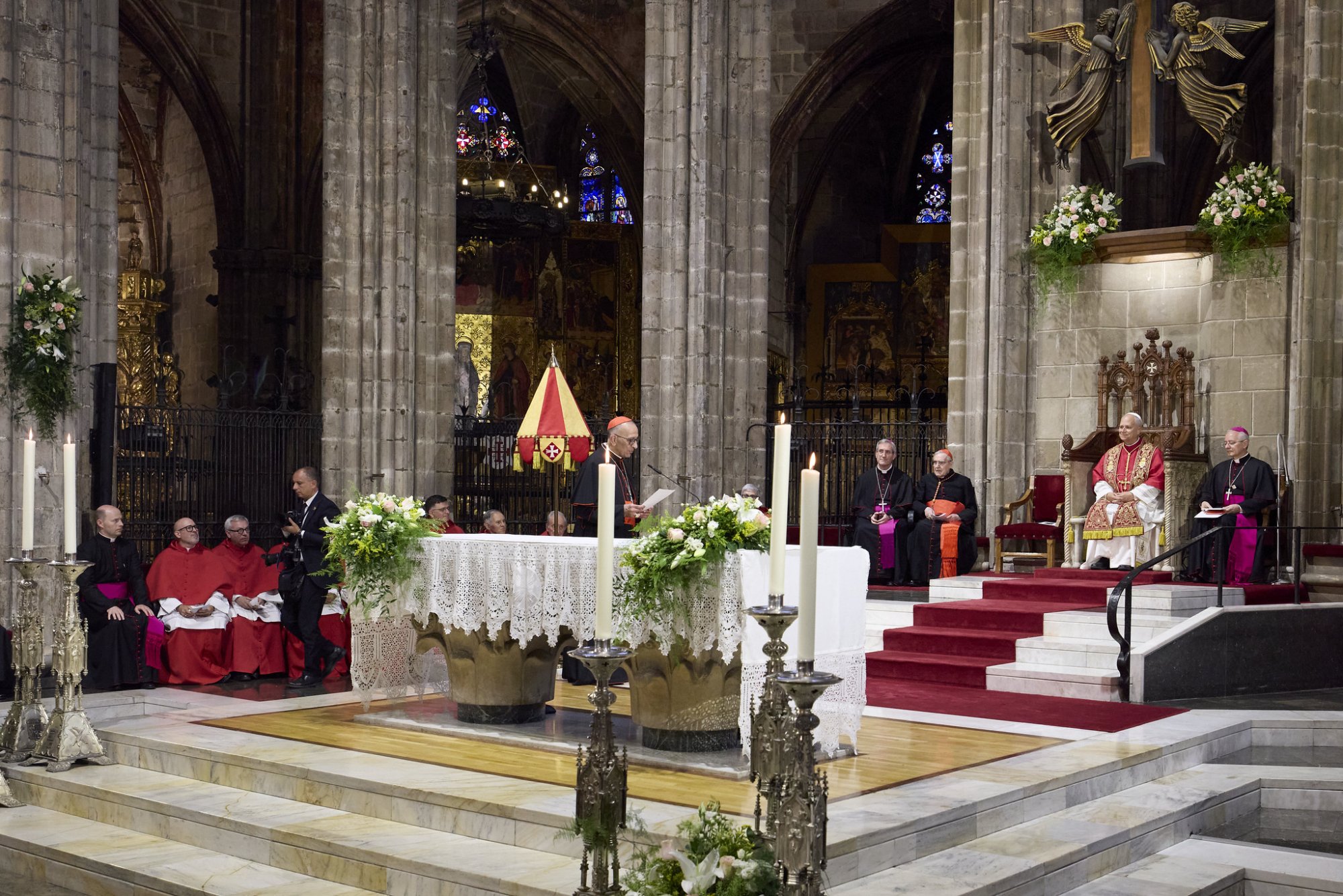 El Papa alaba en Barcelona a quienes construyen «armonía y comunión, más allá de toda polarización»
