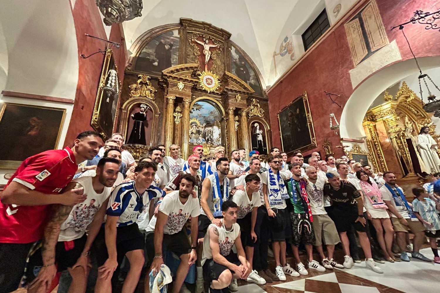 El Málaga CF ofrece el ascenso a la Patrona del Deporte y al Cautivo