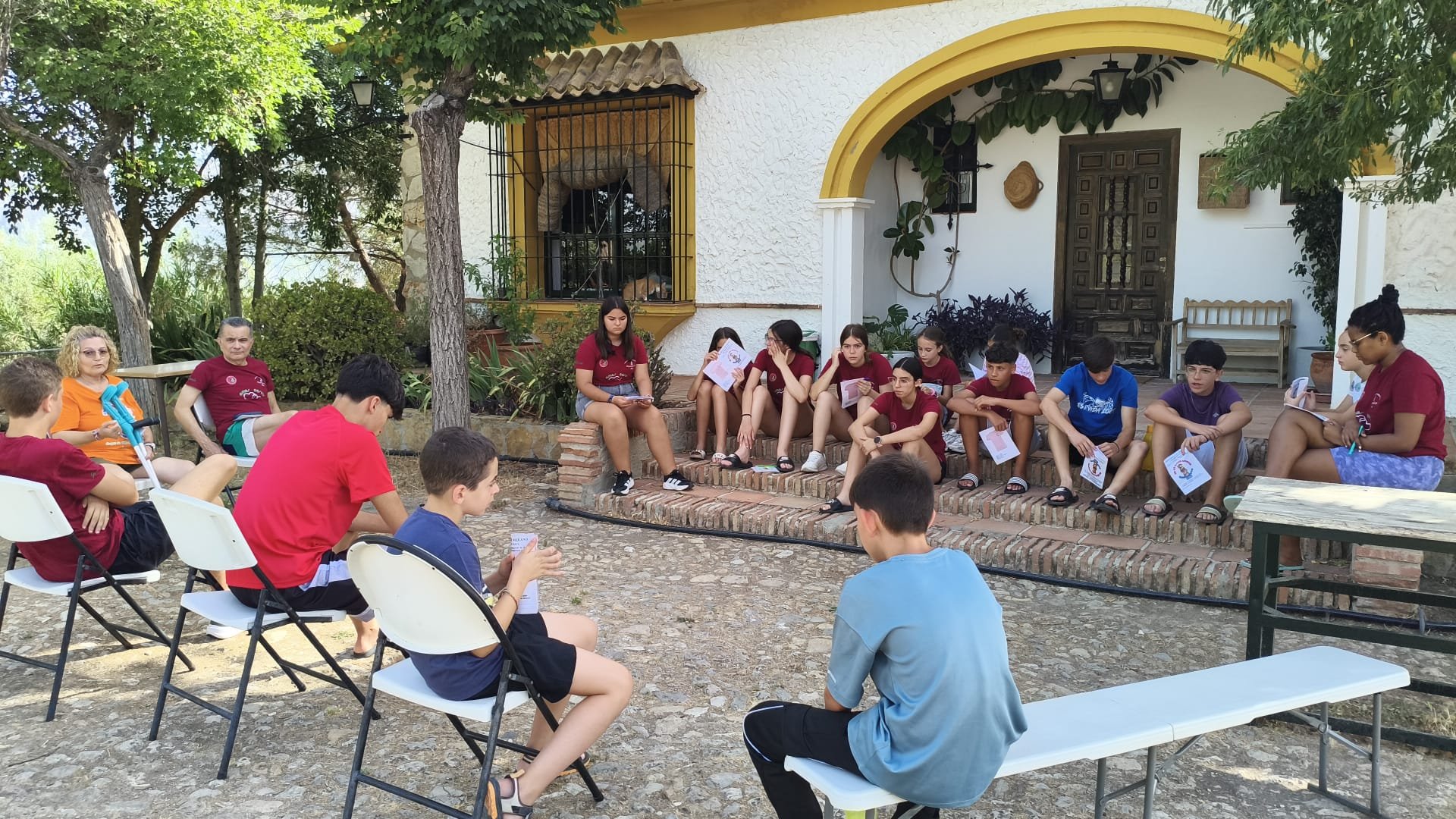 ÁLORA Y SAN PEDRO. Convivencia de adolescentes en Priego de Córdoba
