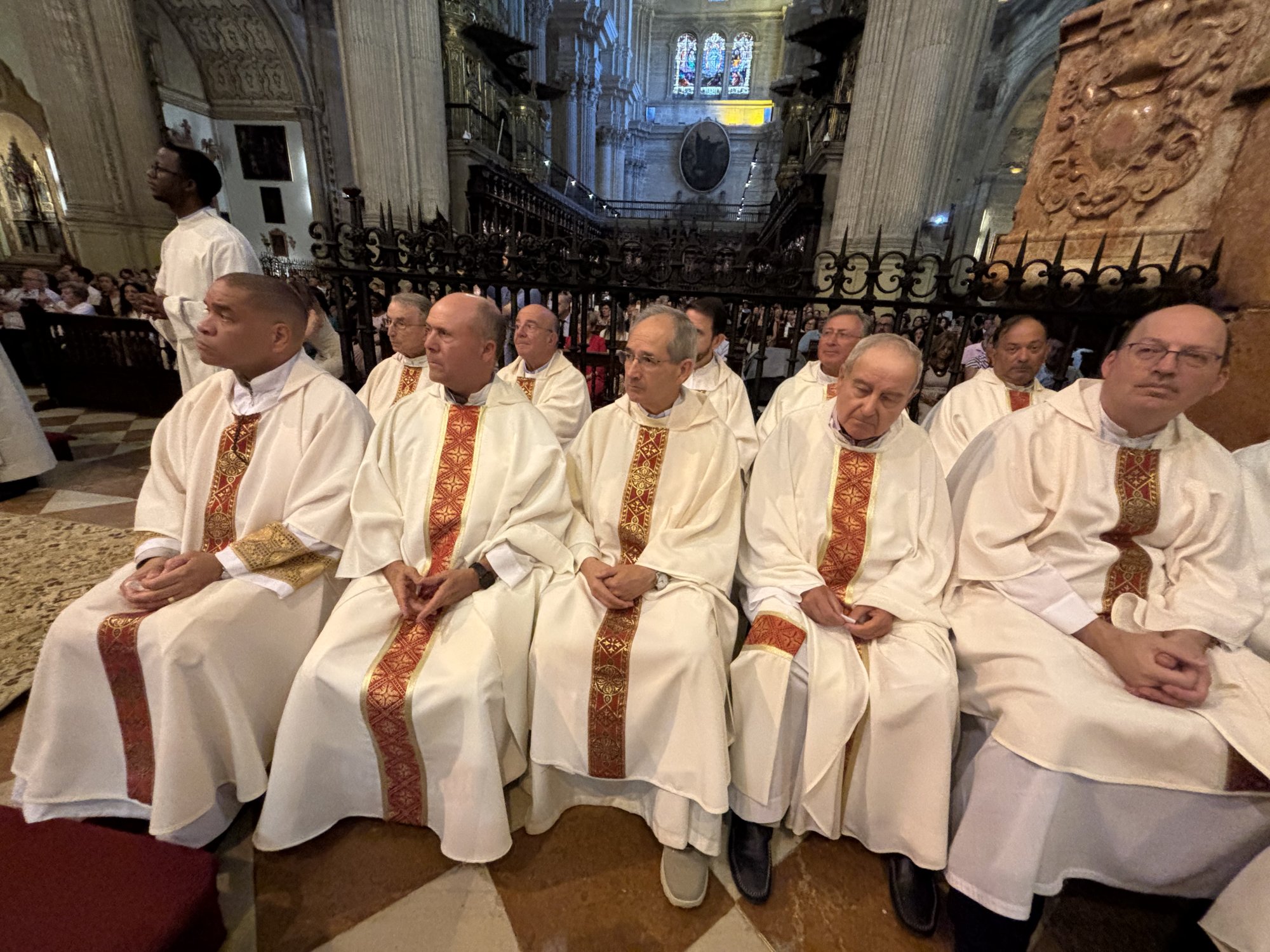 Huberto, Cristian y José Francisco, primeros diáconos y sacerdote ordenados por Mons. Satué