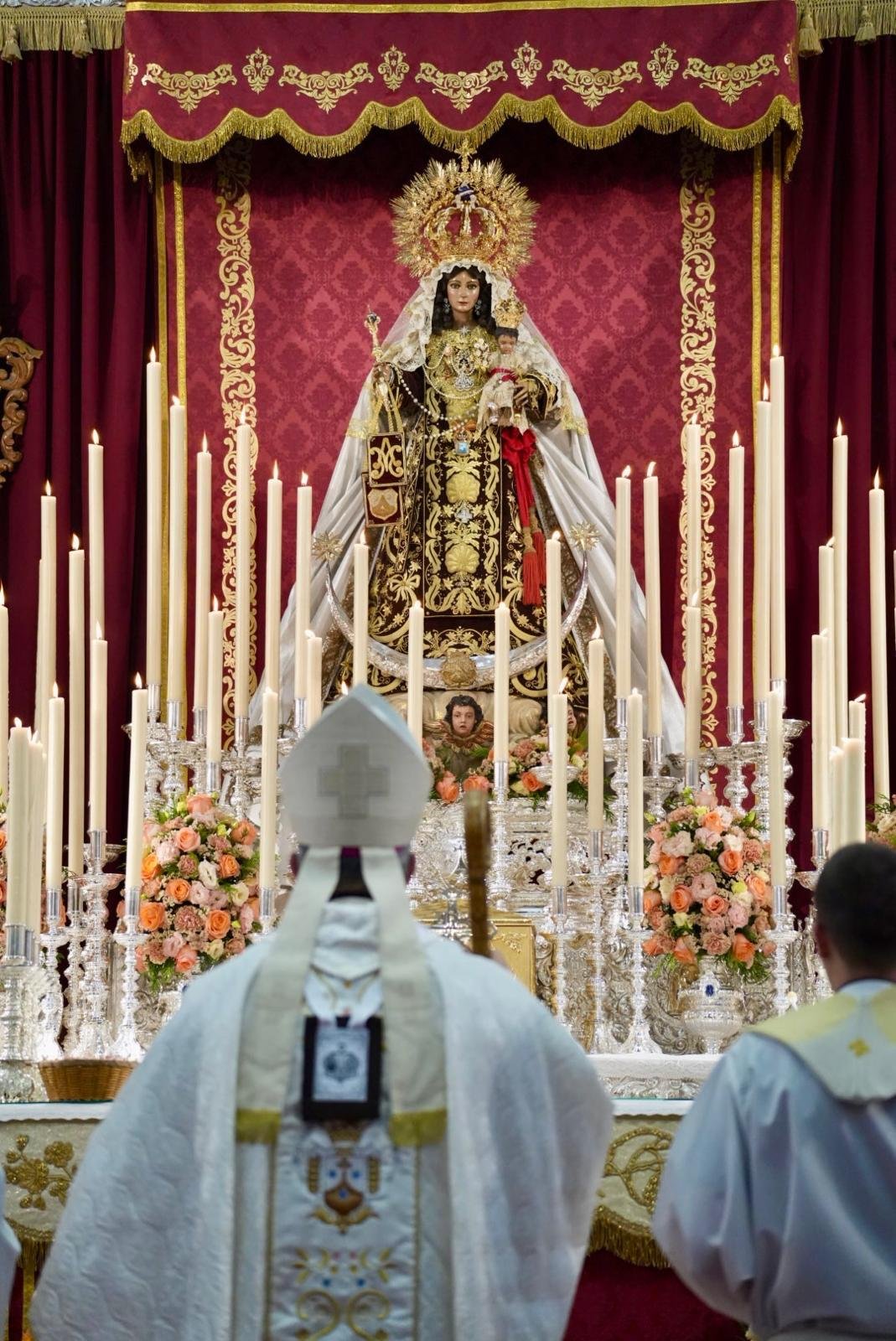 FUENGIROLA. Mons. Satué inicia y preside la novena a la Virgen del Carmen