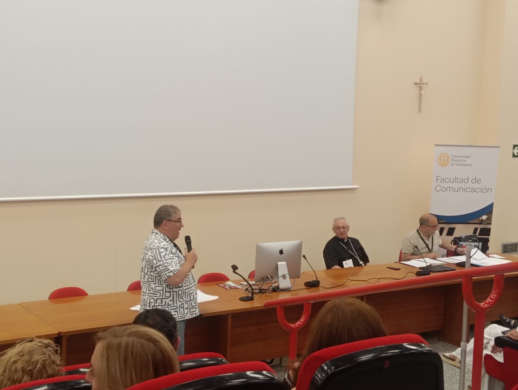 Enseñanza participa en la Escuela de Verano de la CEE