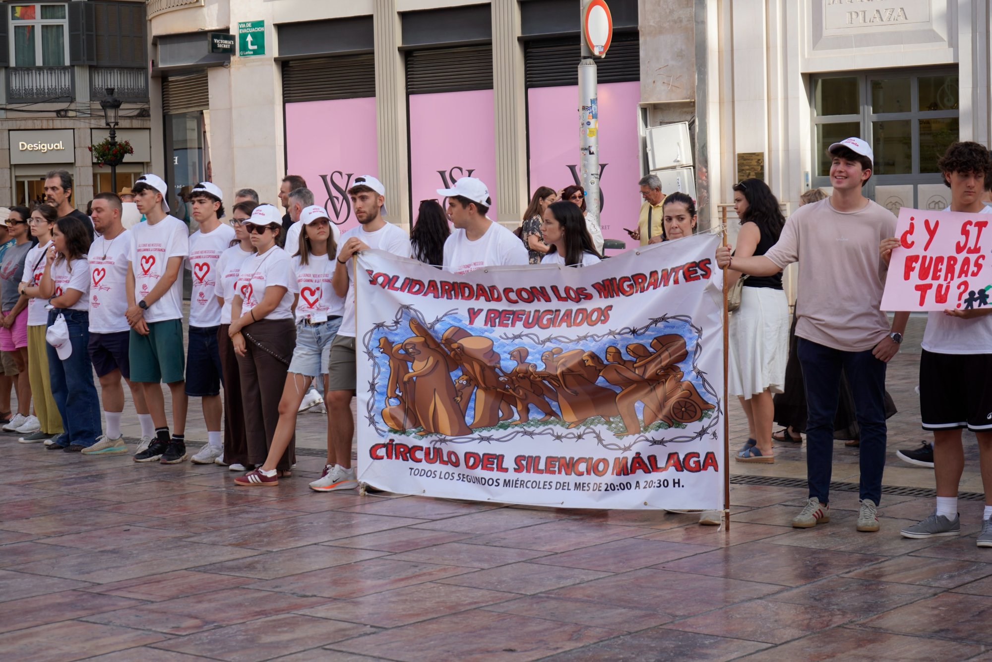Los jóvenes del CTL participan en el Círculo del Silencio