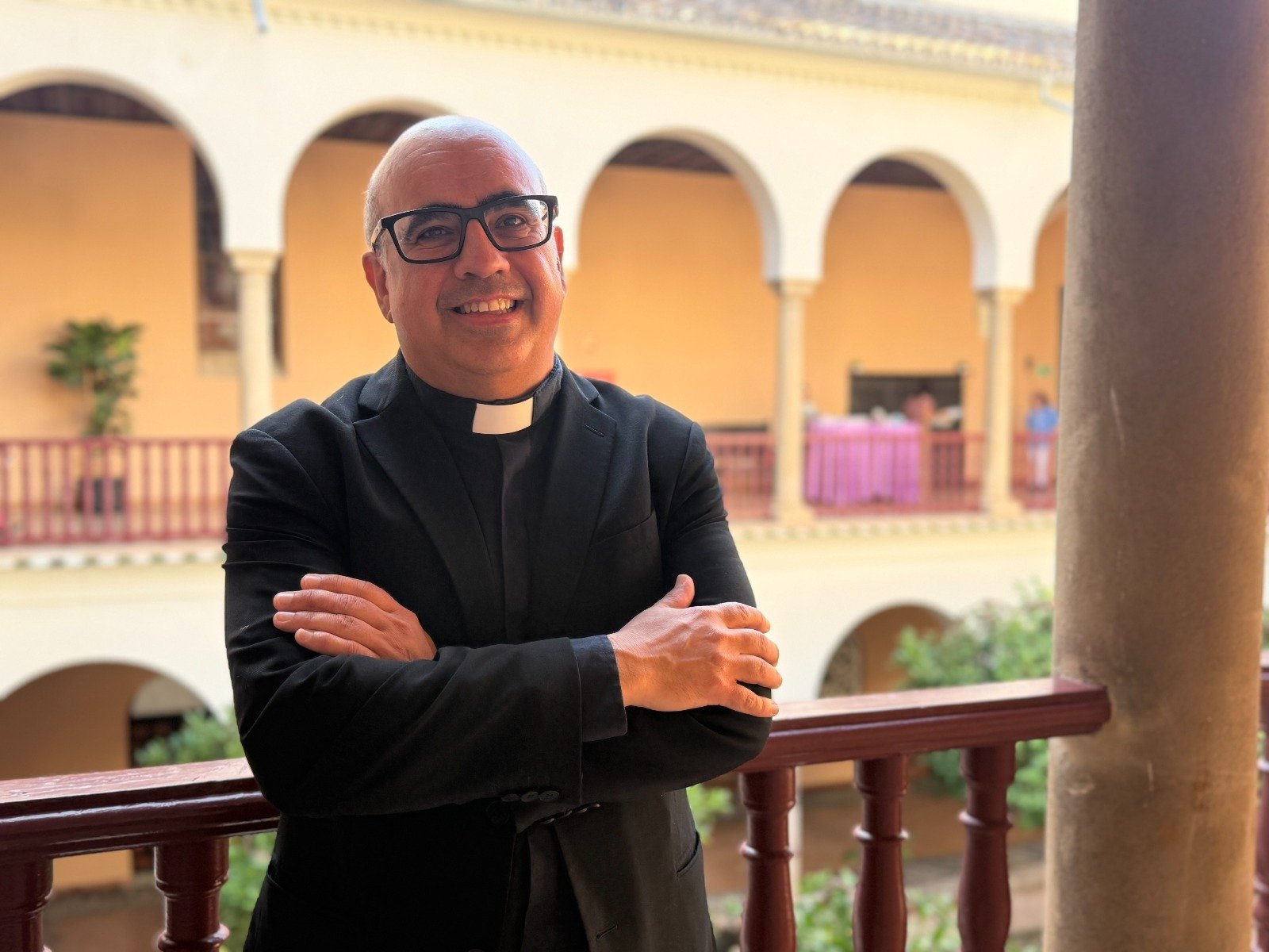 «Para admirar la ciudad de Melilla, hay que entrar desde el puerto»