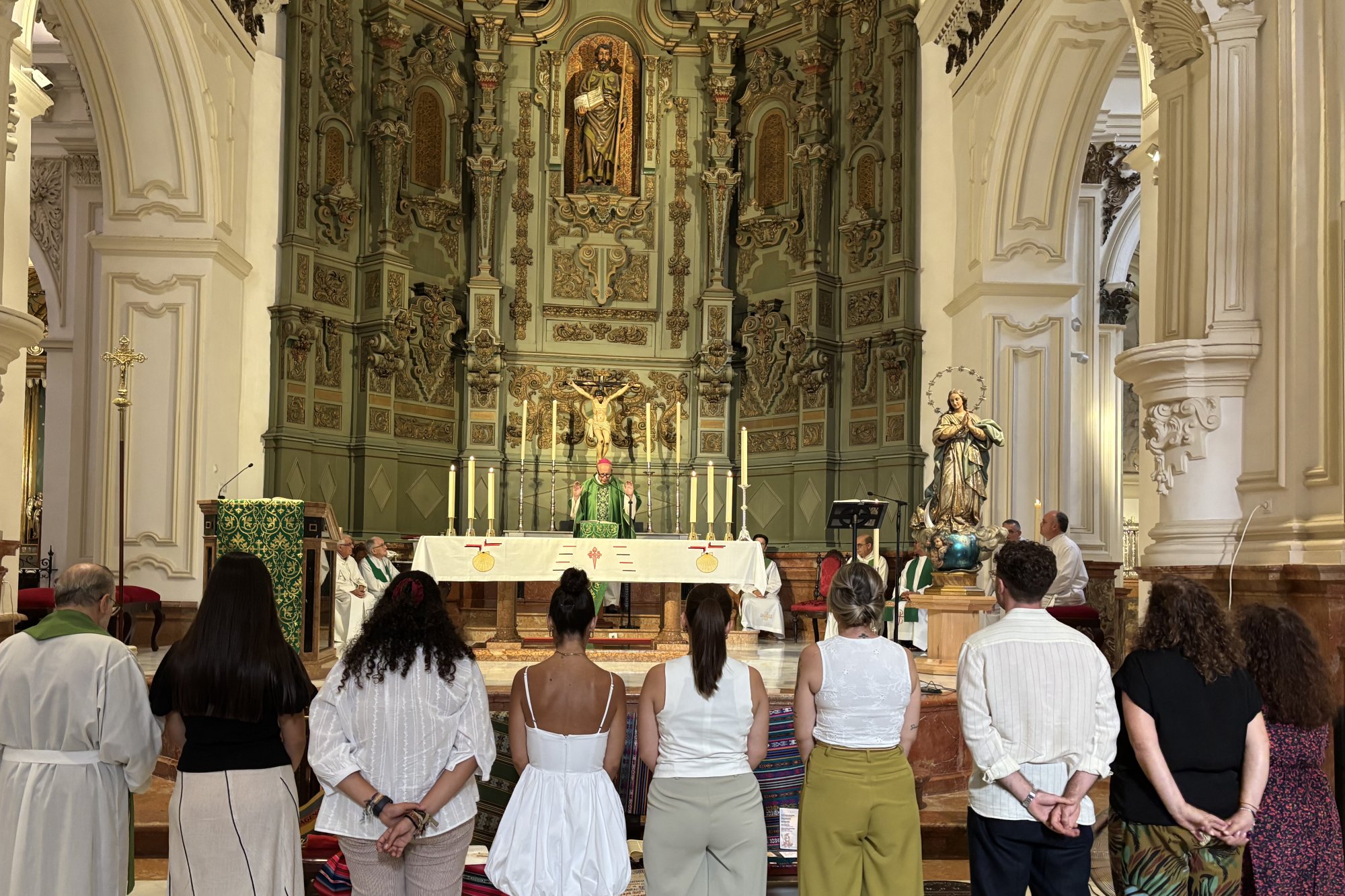 Jóvenes generosos enviados a la misión en Colombia