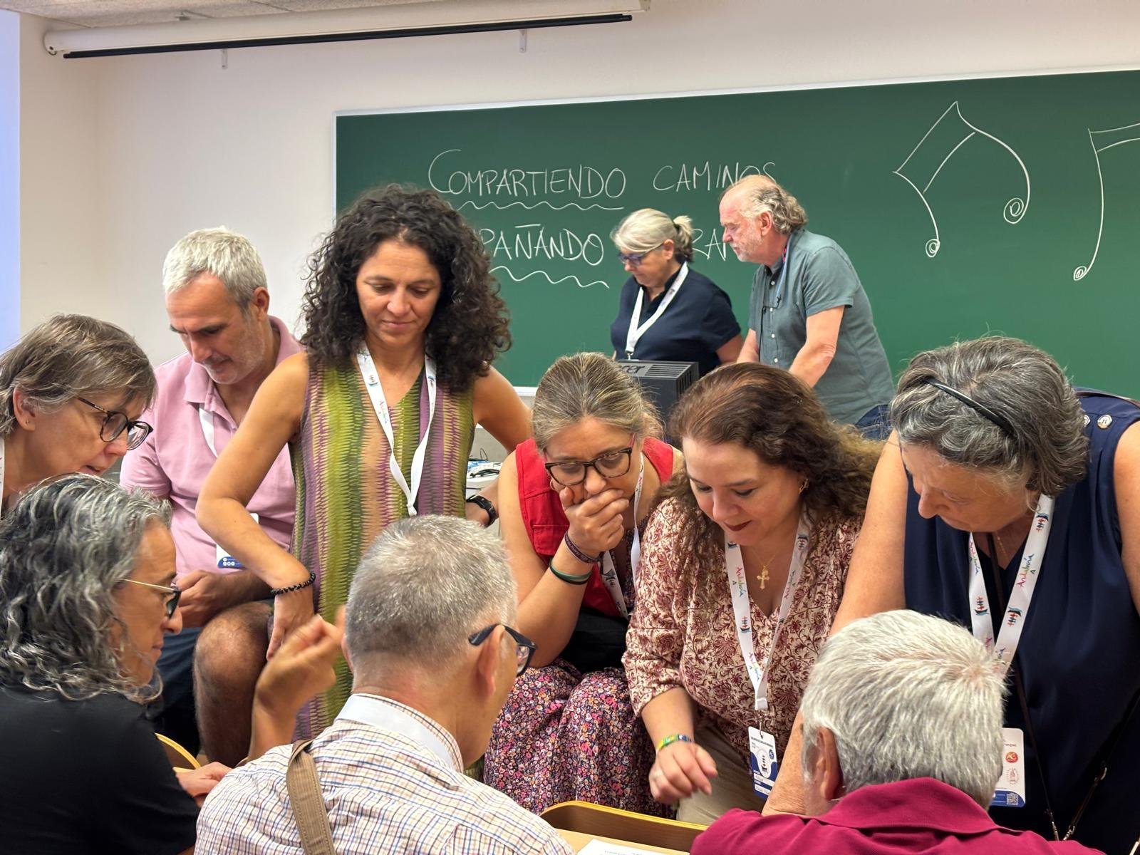 Uno de los talleres desarrollados en las aulas de la Facultad, sobre música y compañamiento