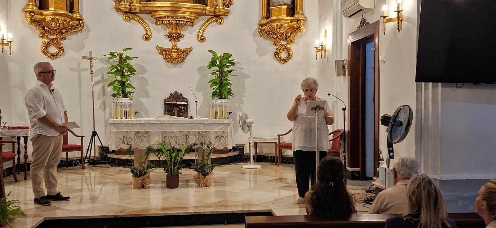 La parroquia de las Angustias visibiliza la labor del tejido social de El Palo en un encuentro abierto a la ciudadanía