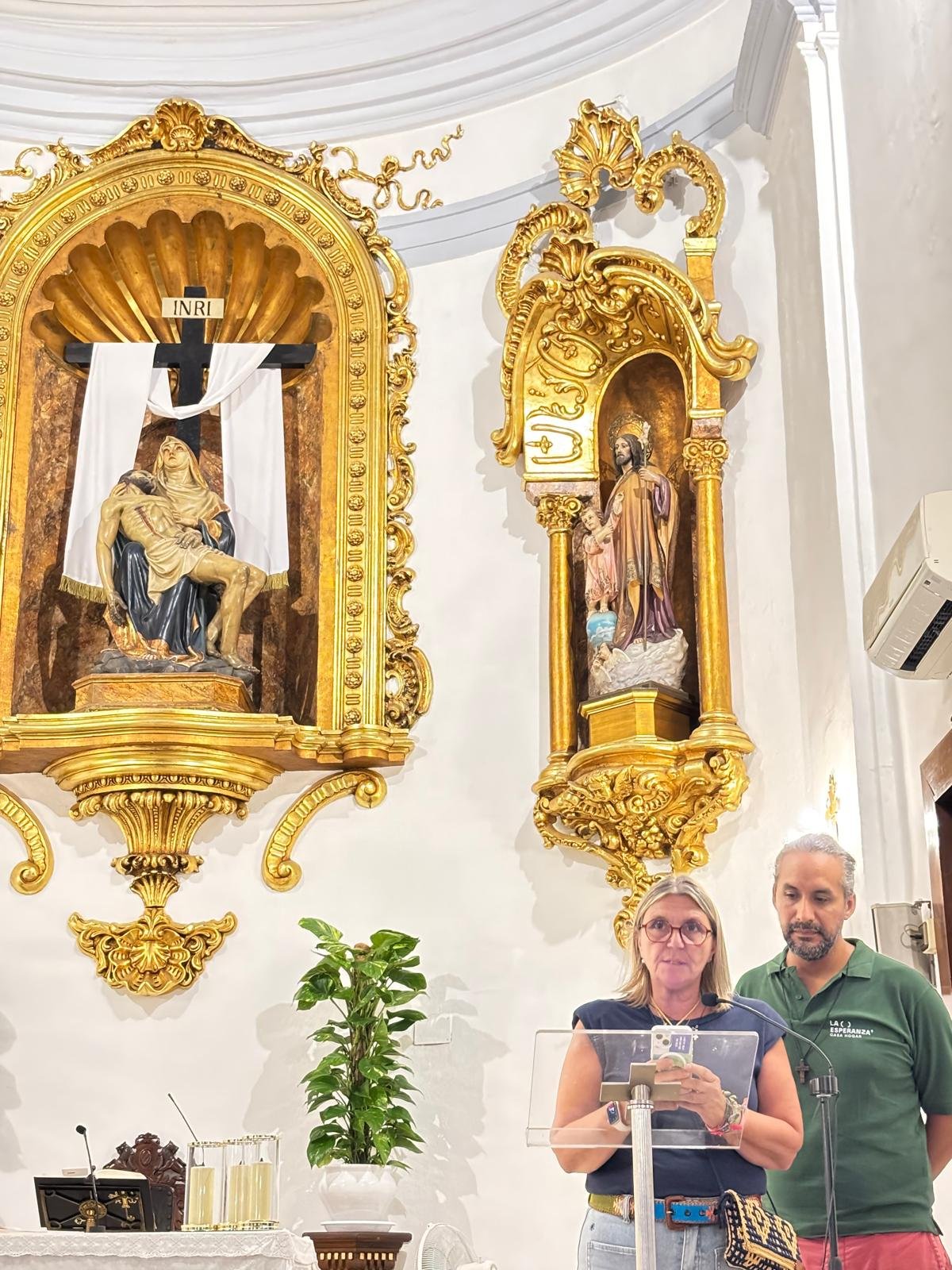 La parroquia de las Angustias visibiliza la labor del tejido social de El Palo en un encuentro abierto a la ciudadanía
