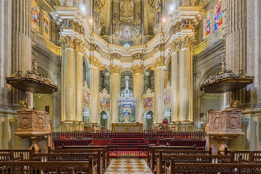 La Catedral instalará una barandilla provisional en el altar mayor mientras se restaura la pieza histórica del siglo XVIII