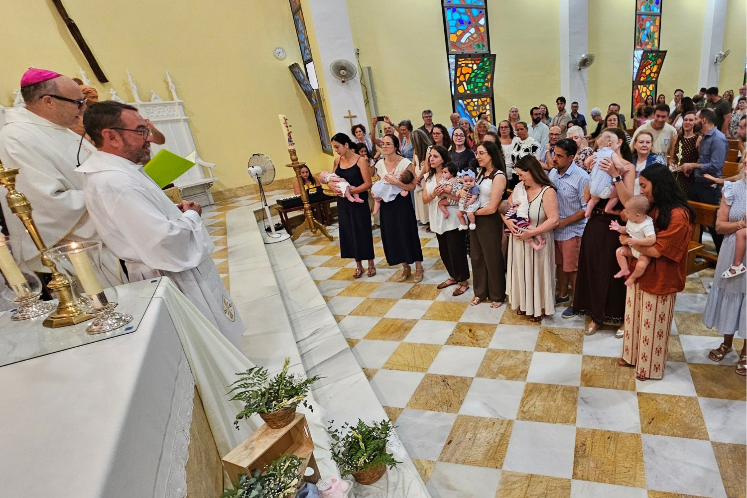 El Obispo bendice a las embarazadas por san Ramón Nonato