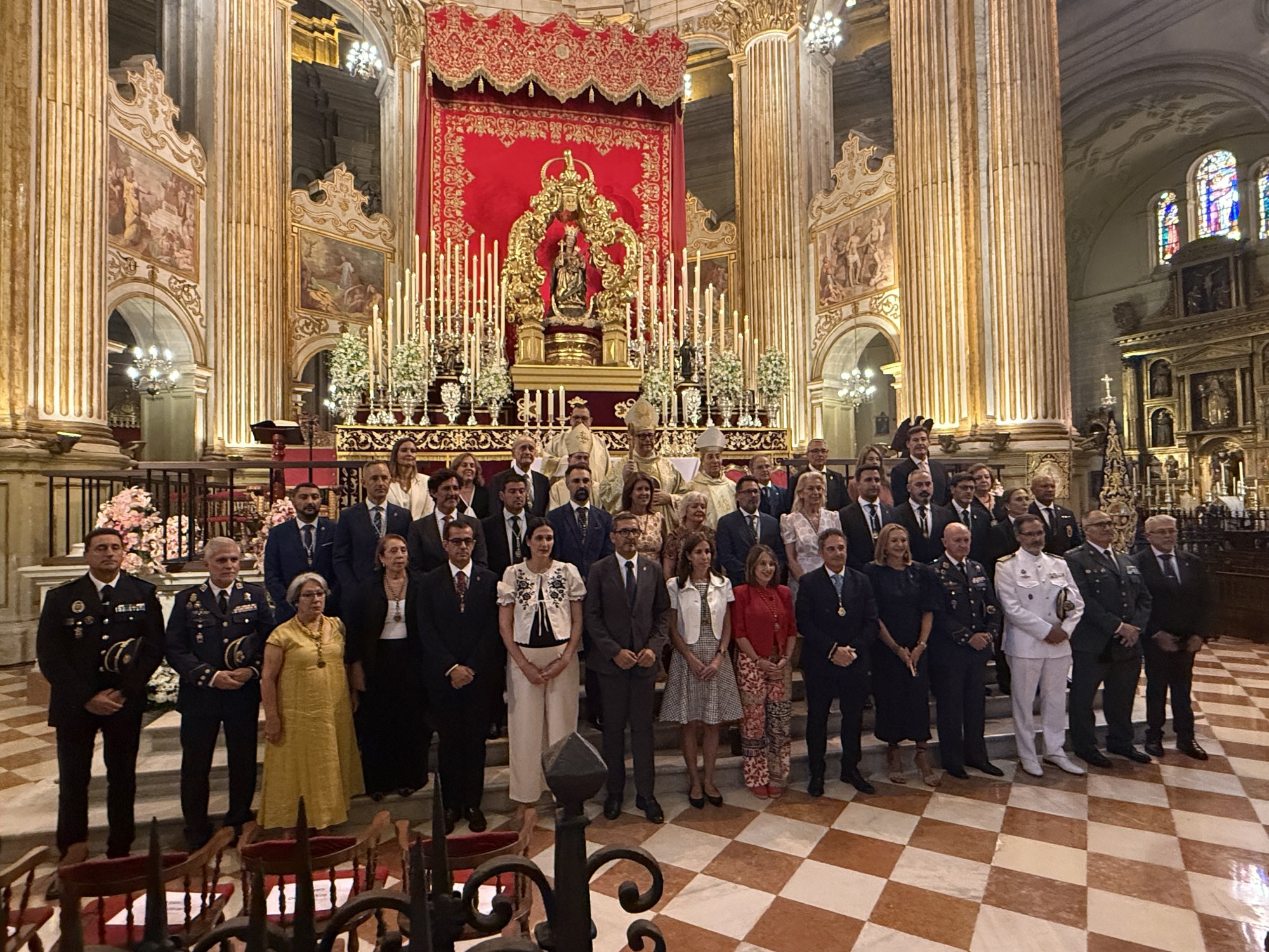 «Humildes, agradecidos y fieles, como María»