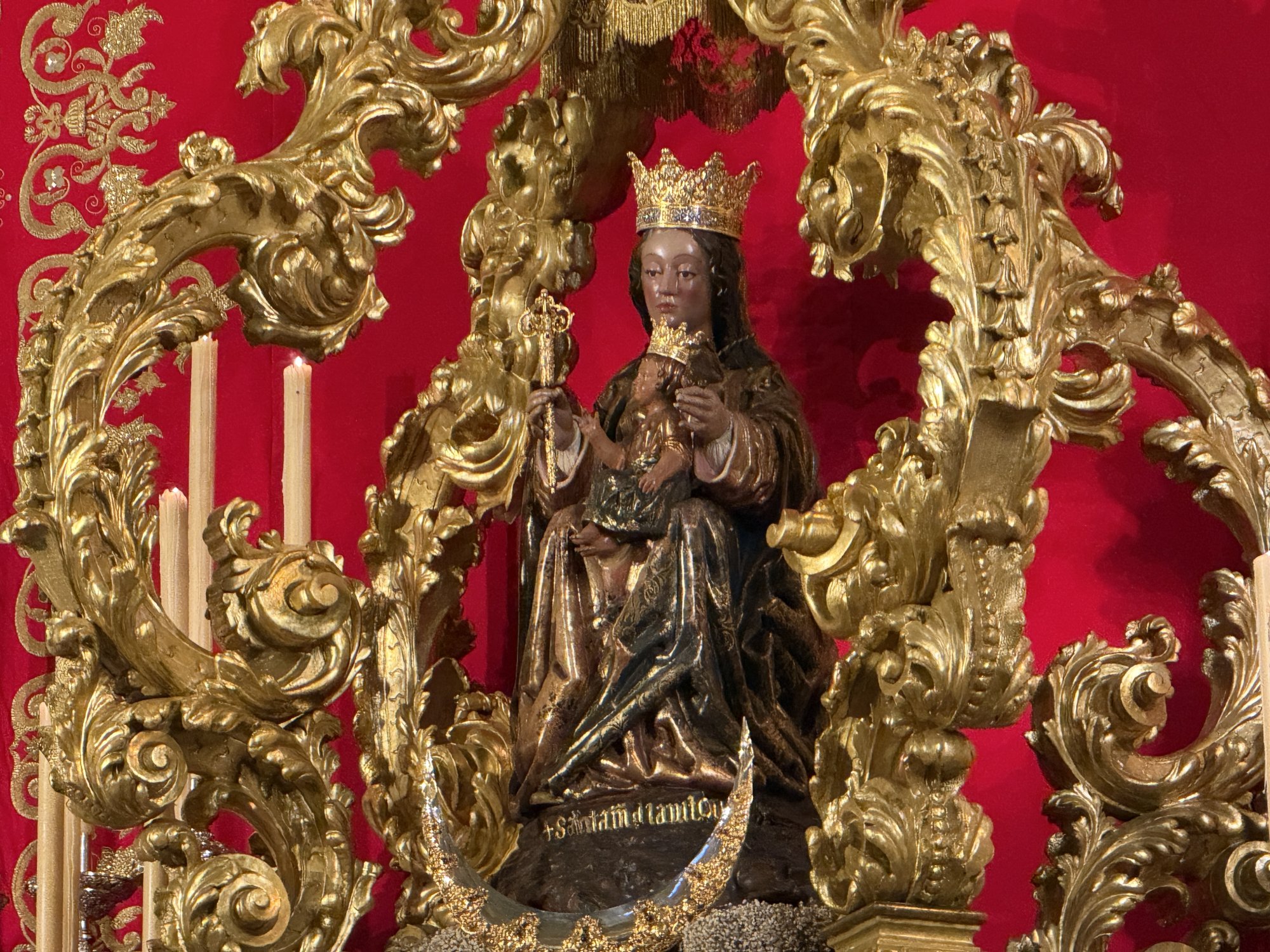 «Humildes, agradecidos y fieles, como María»
