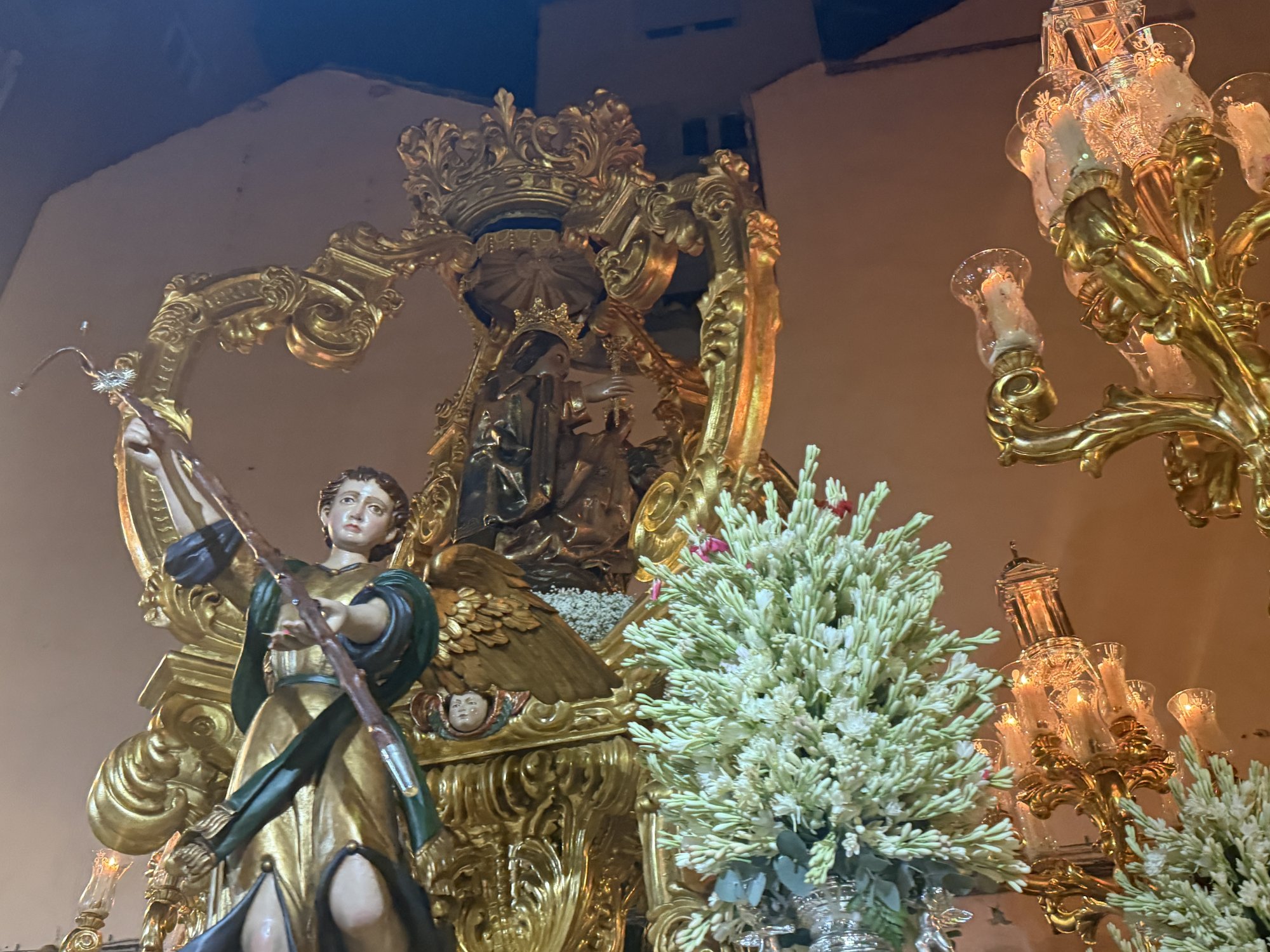 «Humildes, agradecidos y fieles, como María»