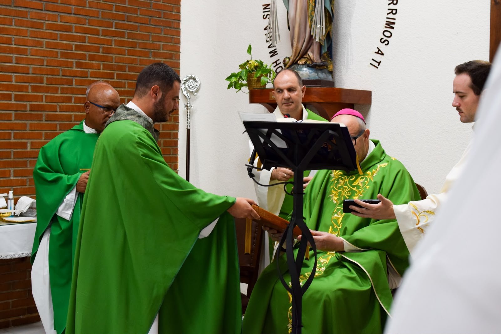 Toma de posesión de Daniel Gutiérrez de la parroquia de San Agustín