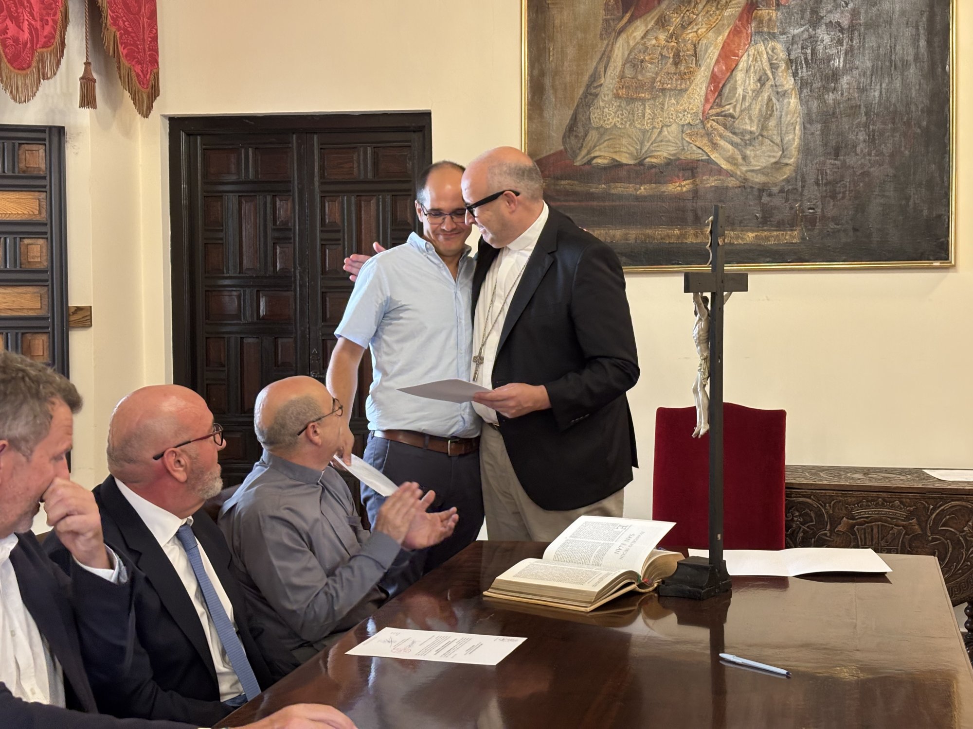 Los nuevos delegados diocesanos firman sus cargos y hacen profesión de fe