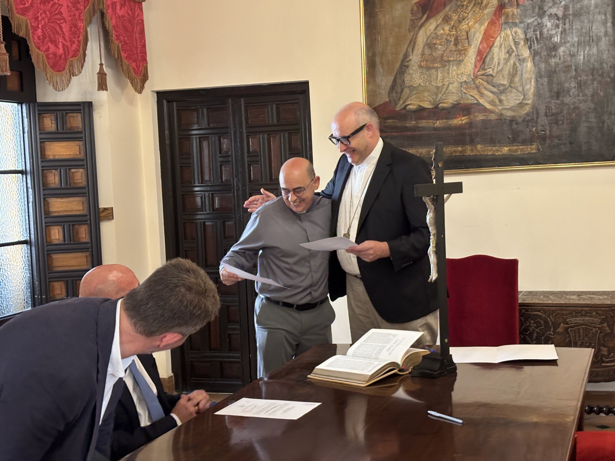 Los nuevos delegados diocesanos firman sus cargos y hacen profesión de fe