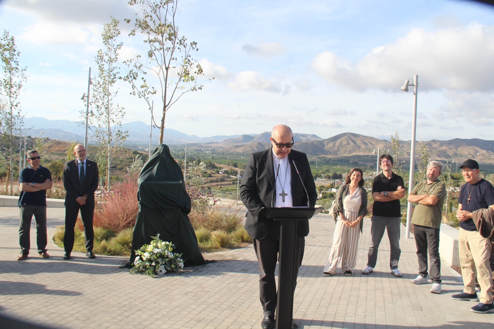 Cártama inaugura un parque urbano sostenible dedicado al sacerdote D. Jesús Pascual