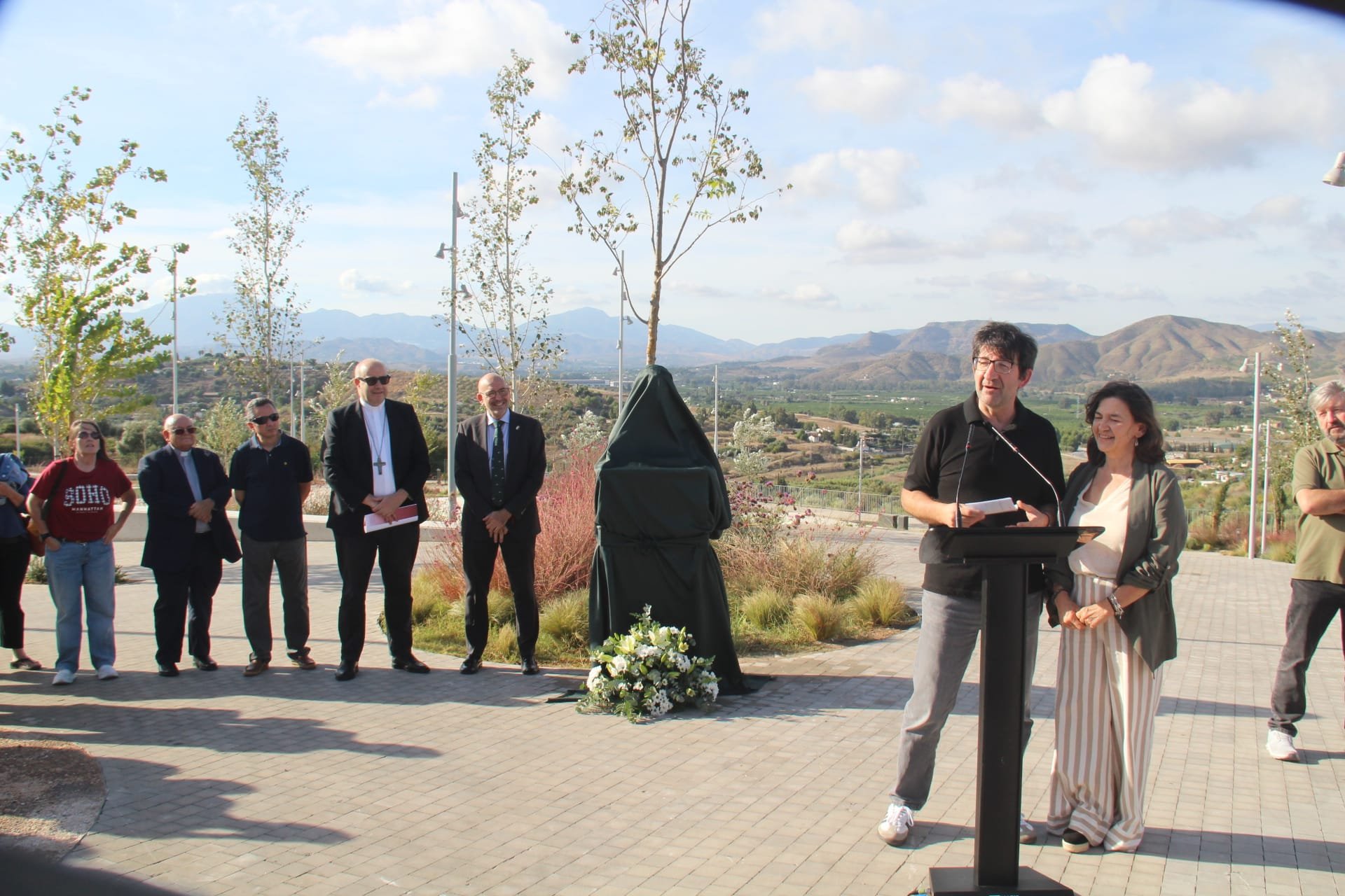 Cártama inaugura un parque urbano sostenible dedicado al sacerdote D. Jesús Pascual
