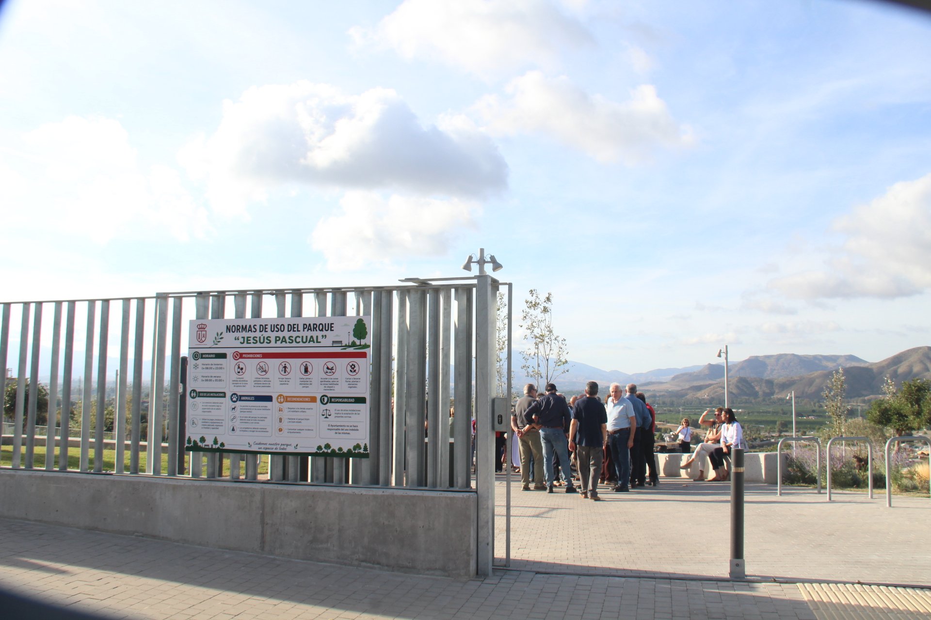 Cártama inaugura un parque urbano sostenible dedicado al sacerdote D. Jesús Pascual