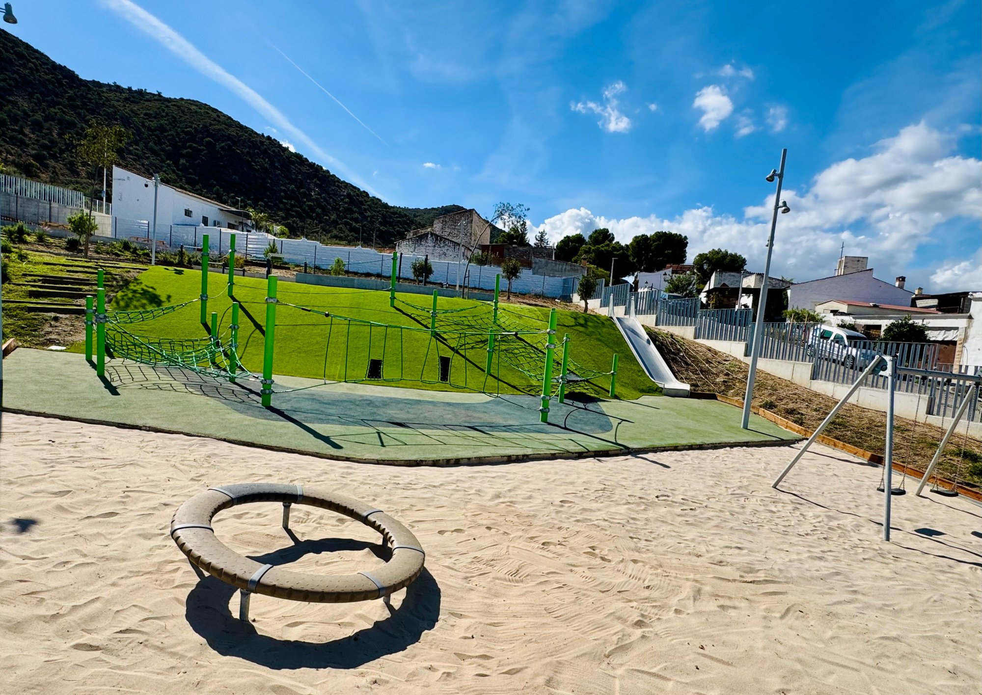 Cártama inaugura un parque urbano sostenible dedicado al sacerdote D. Jesús Pascual