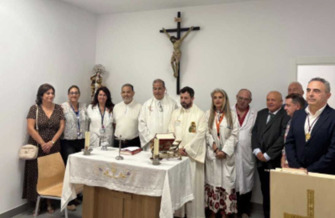 Bendición de la nueva capilla del Hospital Comarcal de la Axarquía