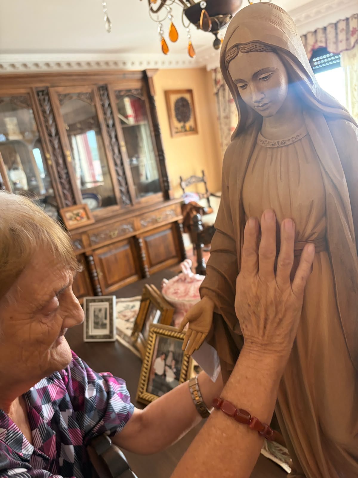 IGUALEJA Y PUJERRA. La Virgen Peregrina visita a los enfermos
