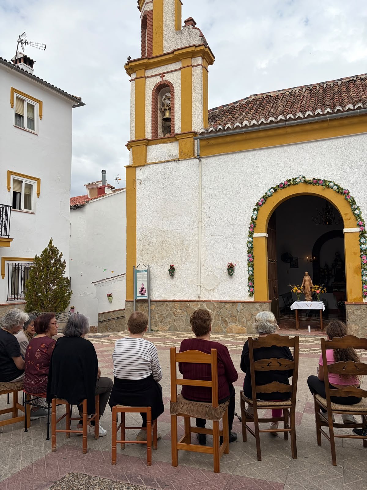 IGUALEJA Y PUJERRA. La Virgen Peregrina visita a los enfermos