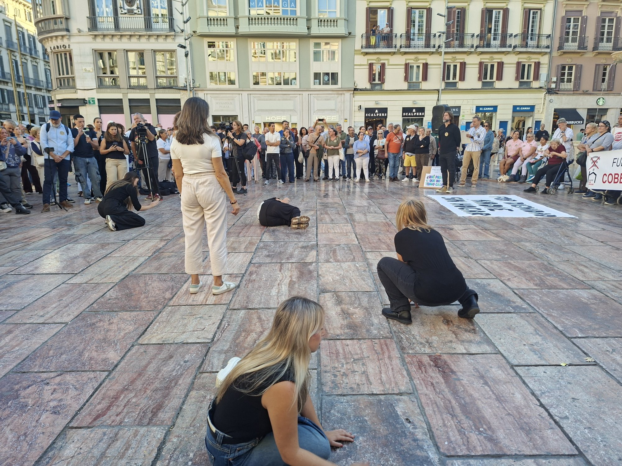 Acto de las Personas Sin Hogar celebrado en la Plaza de la Constitución