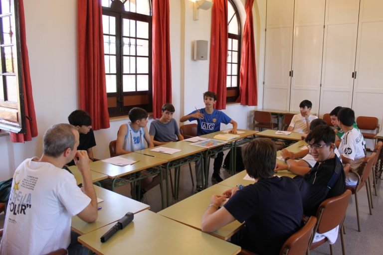 Abrahán guió el primer encuentro del Seminario Menor