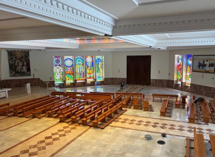 La parroquia del Carmen de Estepona celebra, junto al Obispo, la Misa de reapertura y bendición del templo