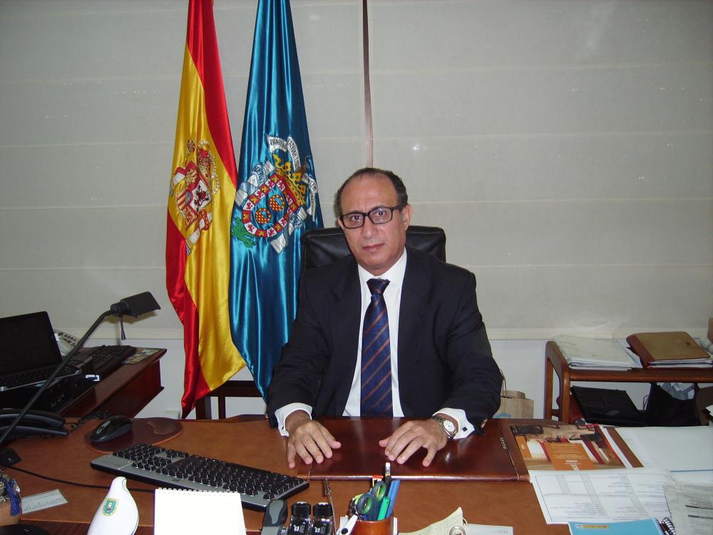 El Barkani: «La inmigración está en manos de la mafia»