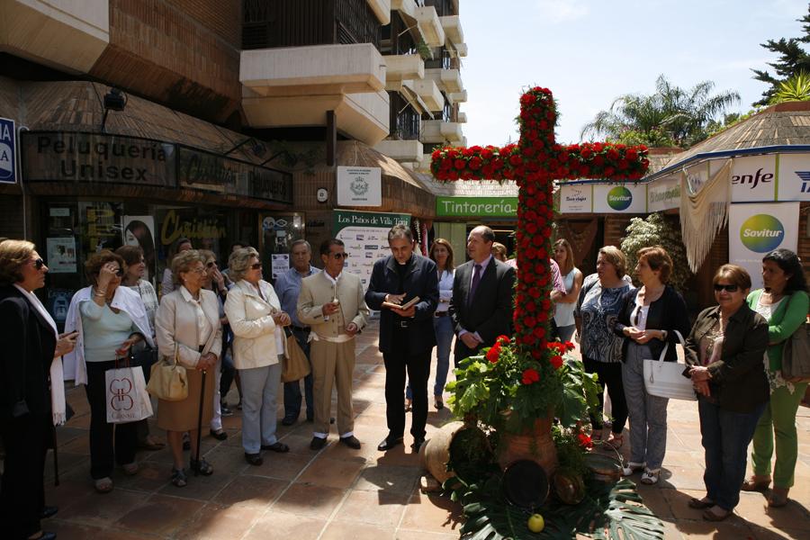 Cruz de Mayo en Paseo de Sancha