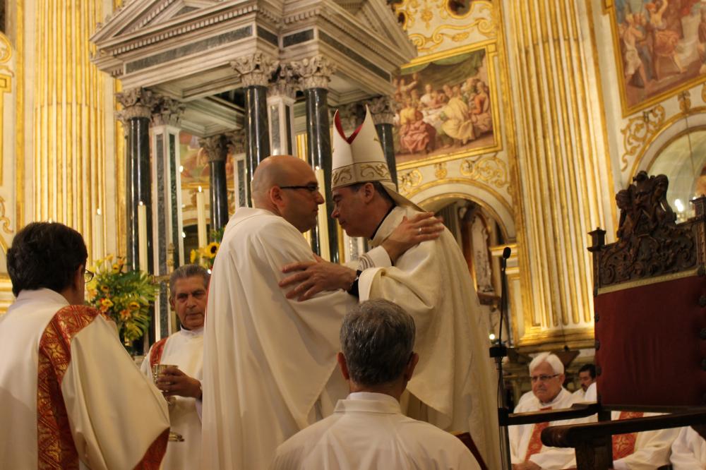 El obispo anima a los nuevos sacerdotes a ser pastores fieles