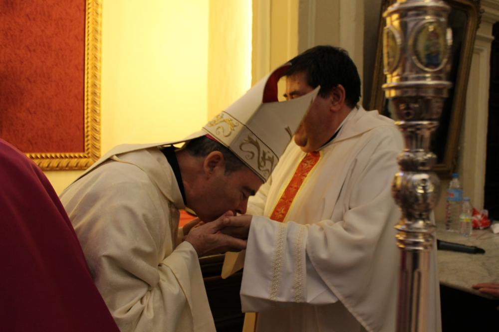El obispo anima a los nuevos sacerdotes a ser pastores fieles