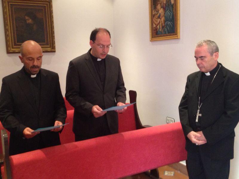 Los nuevos vicarios profesan la fe y juran fidelidad