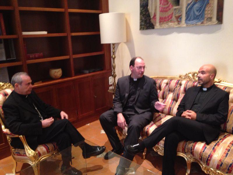 Los nuevos vicarios con Mons. Catalá