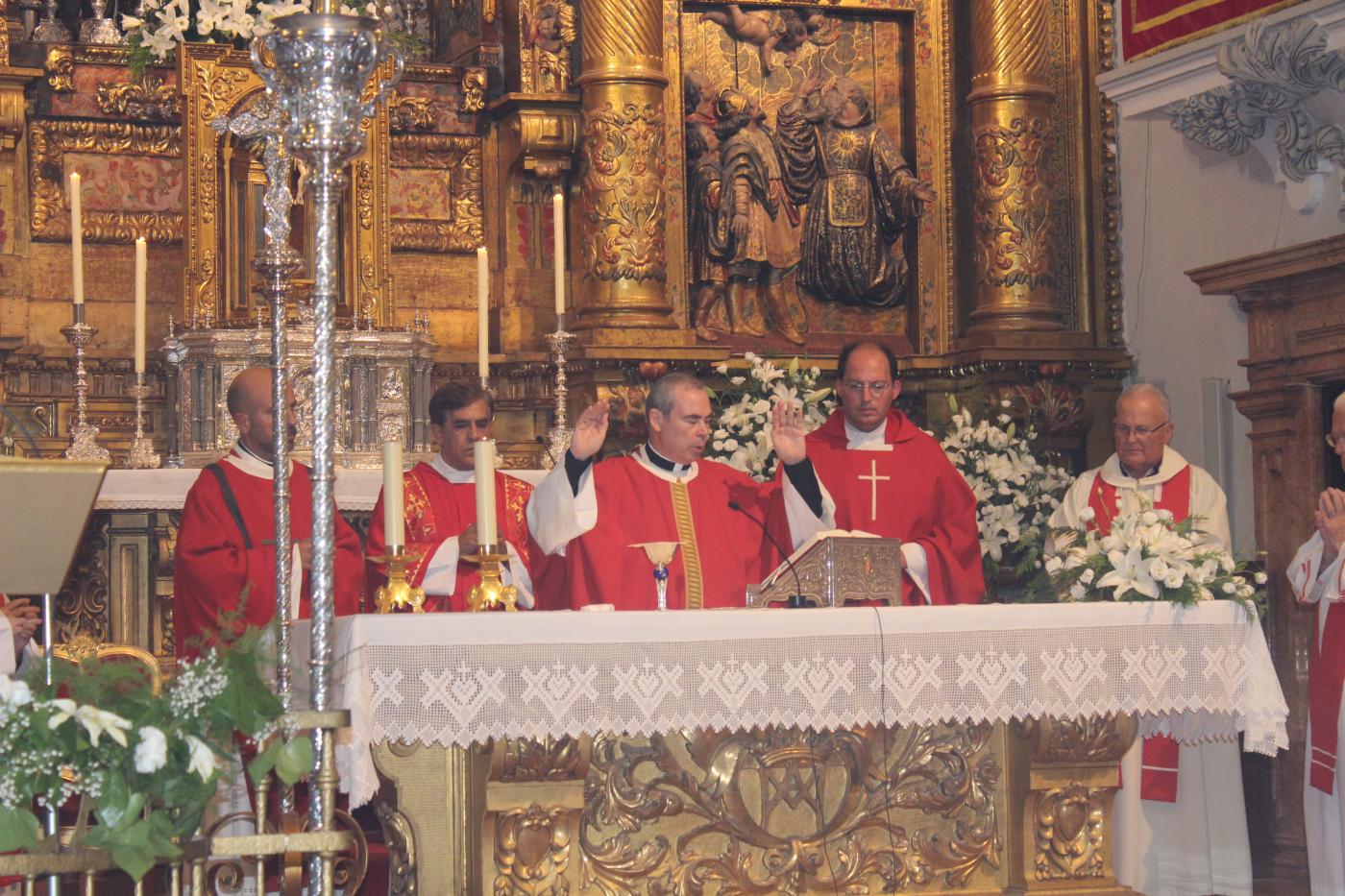 Toma de posesión de los co-párrocos \"in solidum\" de Santa María de la Victoria (Santuario de Santa María de la Victoria-Málaga)