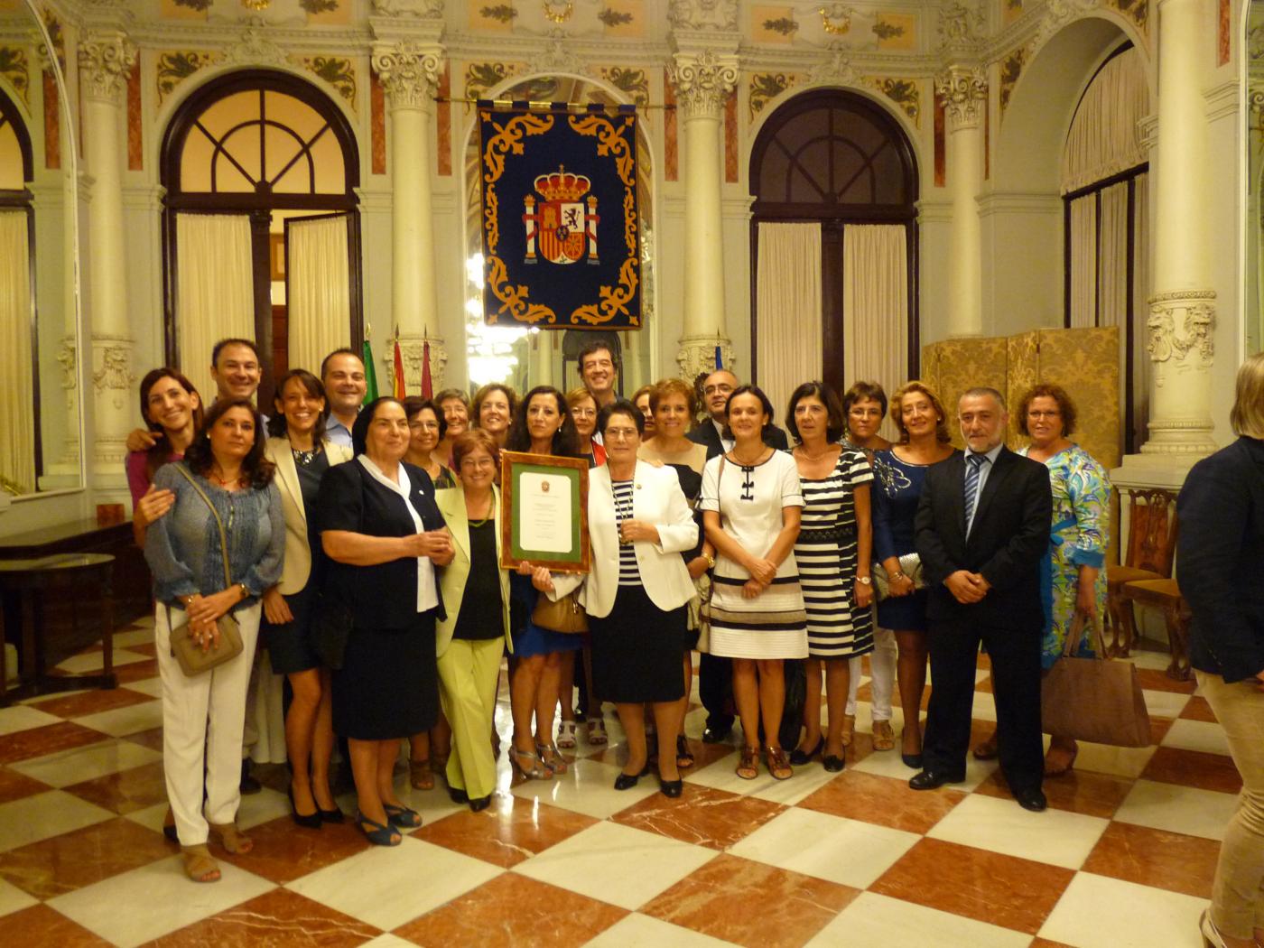 Medalla de la Ciudad al colegio San Manuel